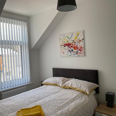 Apex Living Ne - Beachville House 4 Beds Free Parking 선덜랜드 외부 사진
