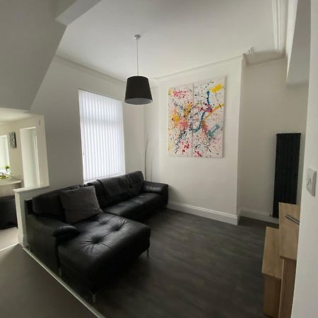 Apex Living Ne - Beachville House 4 Beds Free Parking 선덜랜드 외부 사진