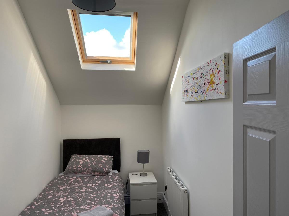 Apex Living Ne - Beachville House 4 Beds Free Parking 선덜랜드 외부 사진