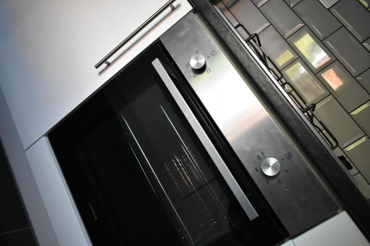 Apex Living Ne - Beachville House 4 Beds Free Parking 선덜랜드 외부 사진