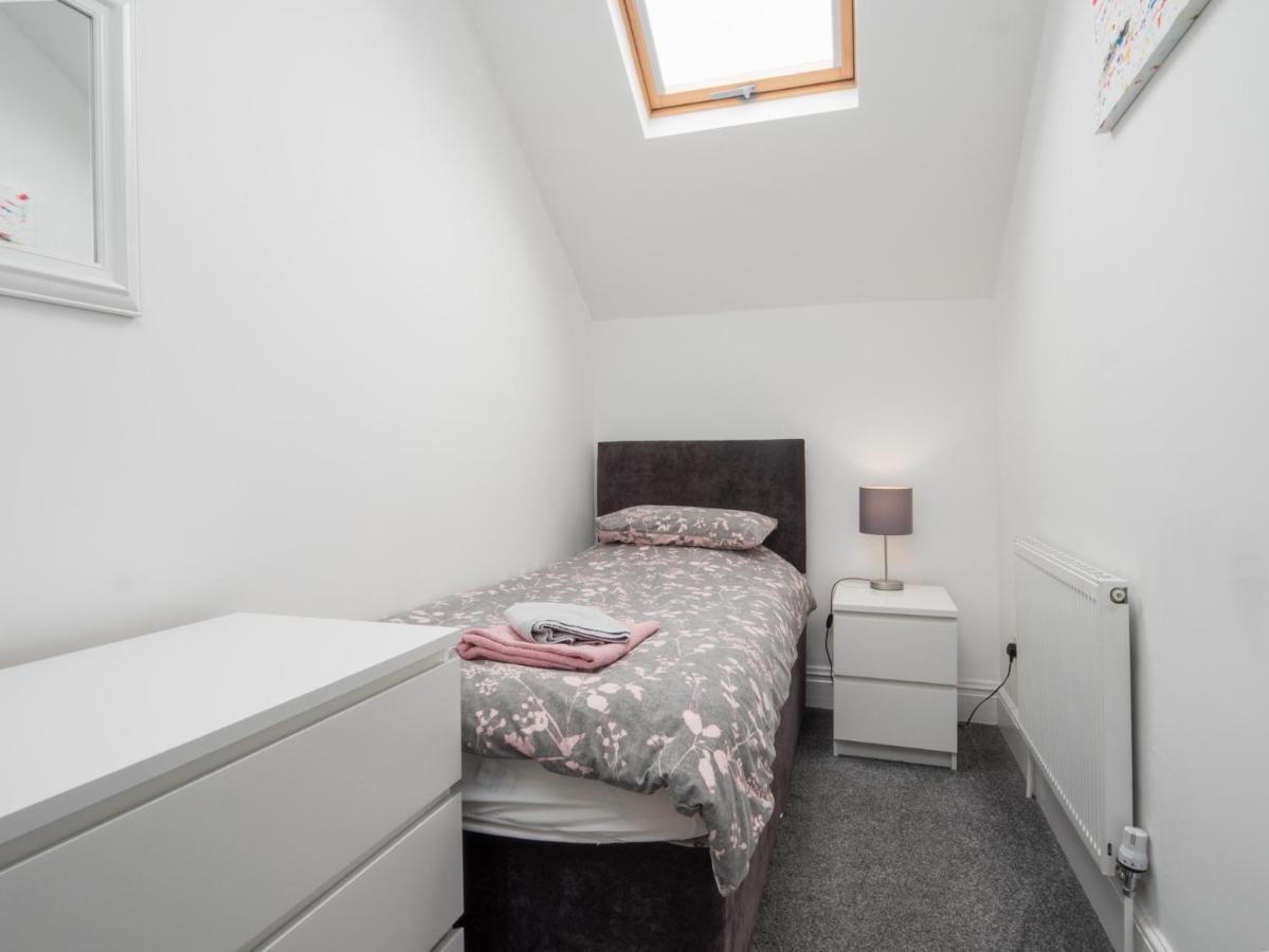 Apex Living Ne - Beachville House 4 Beds Free Parking 선덜랜드 외부 사진